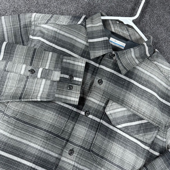 Columbia Other - Columbia Button Down Mens M Medium Grey Plaid Omni-Wick Long Sleeve Hiking Shirt